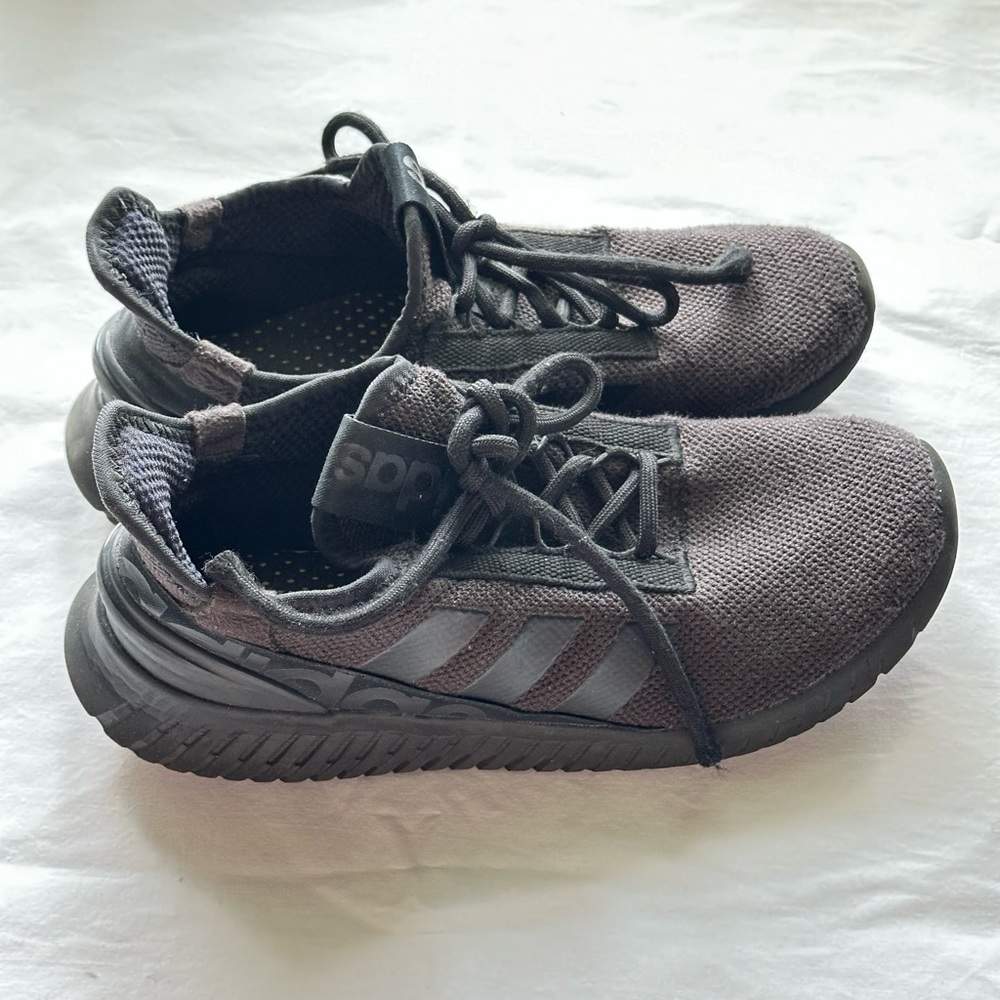 Shoes - Picture 2 of 4